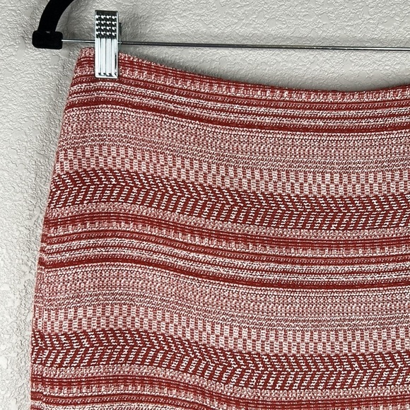 Banana Republic Red & White Tweed Business Skirt Size 6 - Picture 2 of 5